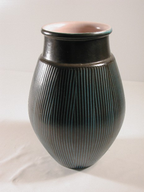 bauchige vase mit schwarz türkis streifen Trojan 1964