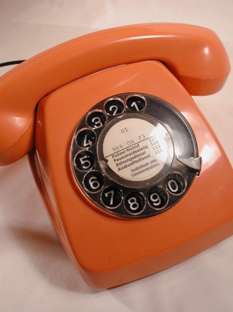 analoges wählscheiben telefon orange deutschland 1975